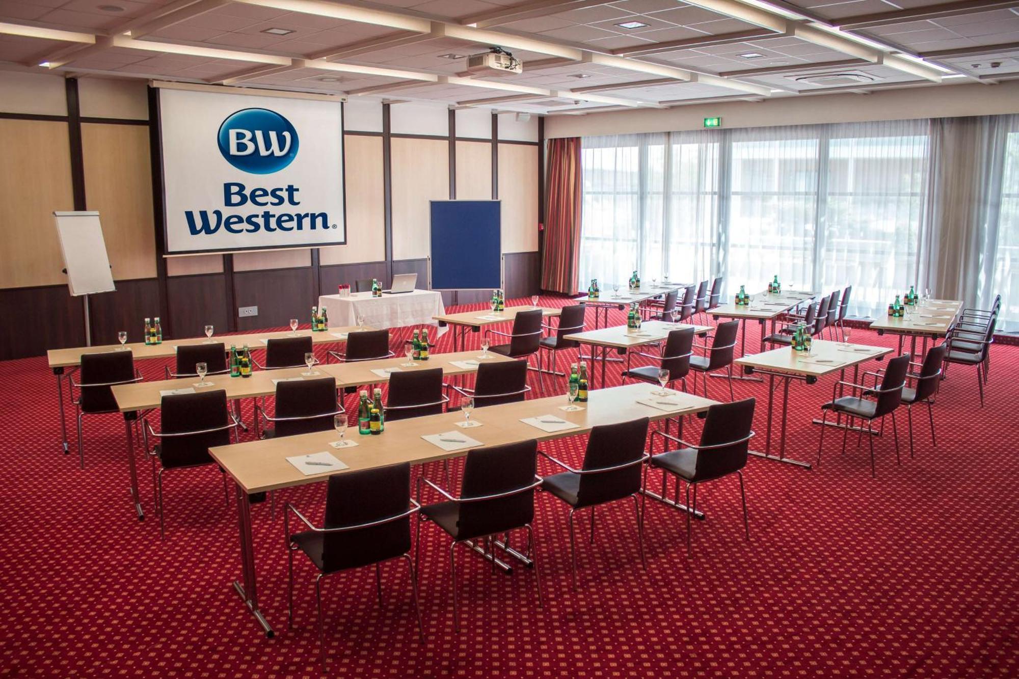 Best Western Plaza Hotel Βελς Εξωτερικό φωτογραφία
