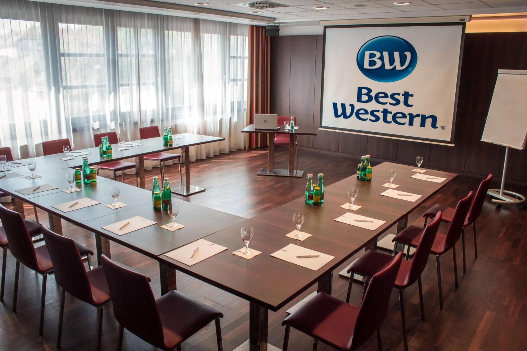 Best Western Plaza Hotel Βελς Εξωτερικό φωτογραφία